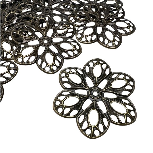 10 Large Filigree Openwork Flower Pendant Finding Stamping Antique Brass Tone - Picture 1 of 7